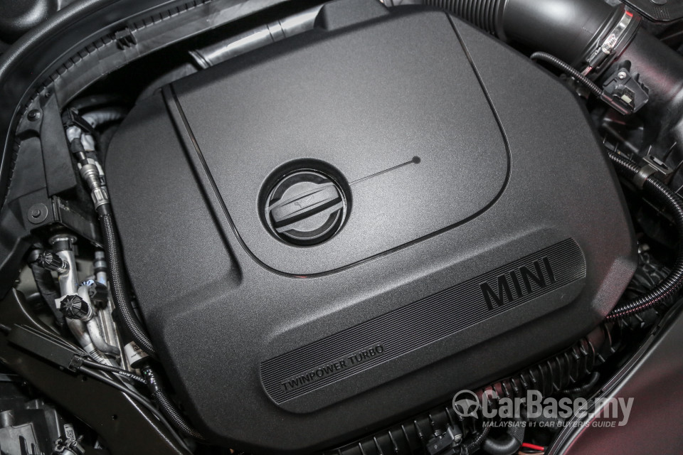 MINI 5 Door F55 LCI (2018) Exterior