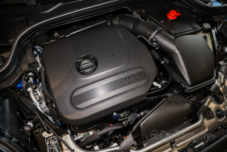 MINI 5 Door F65 (2024) Exterior