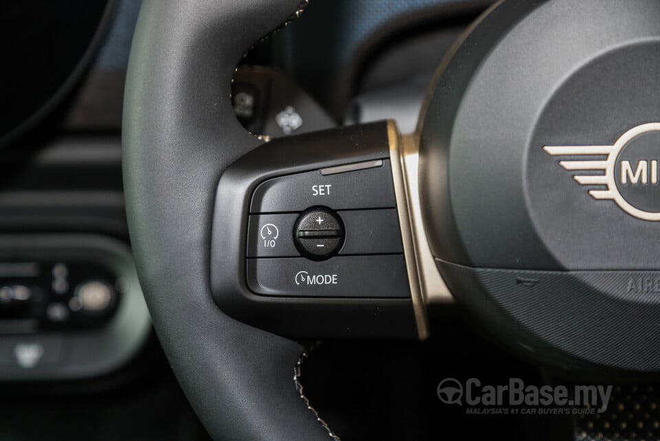 MINI 5 Door F65 (2024) Interior
