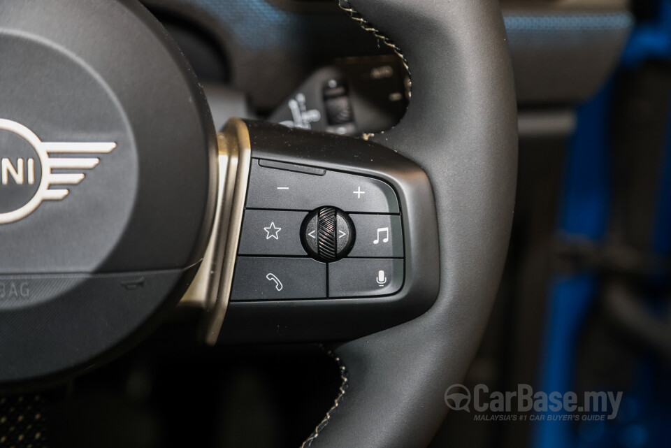 MINI 5 Door F65 (2024) Interior