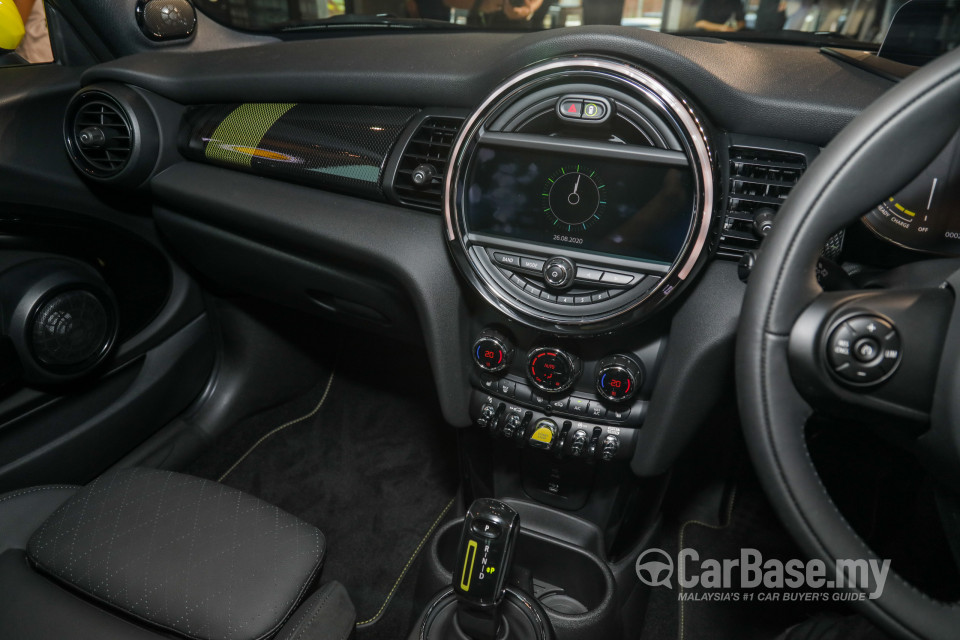 MINI Electric F56 LCI (2020) Interior