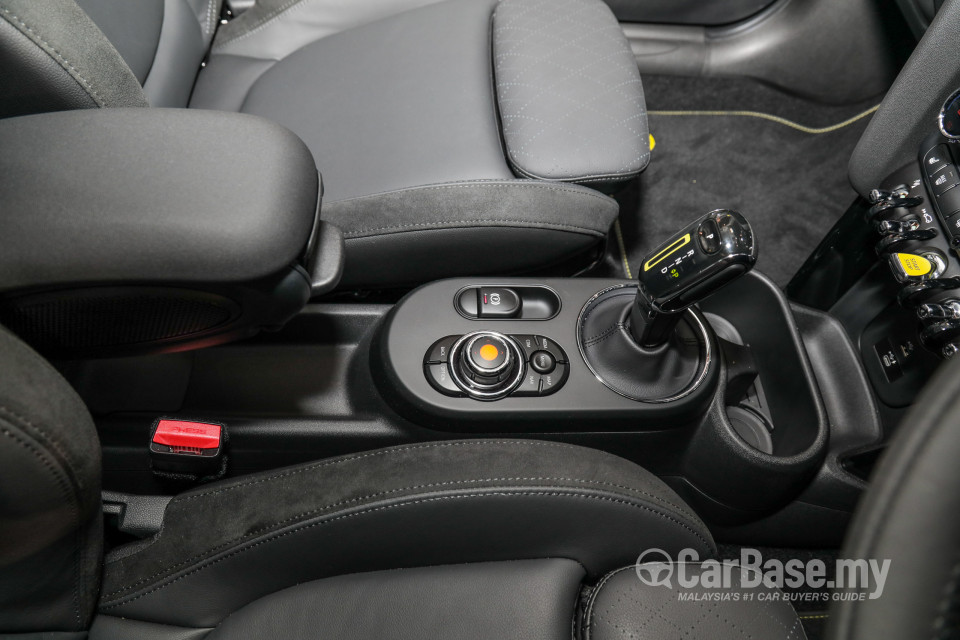 MINI Electric F56 LCI (2020) Interior