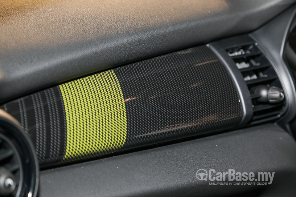 MINI Electric F56 LCI (2020) Interior