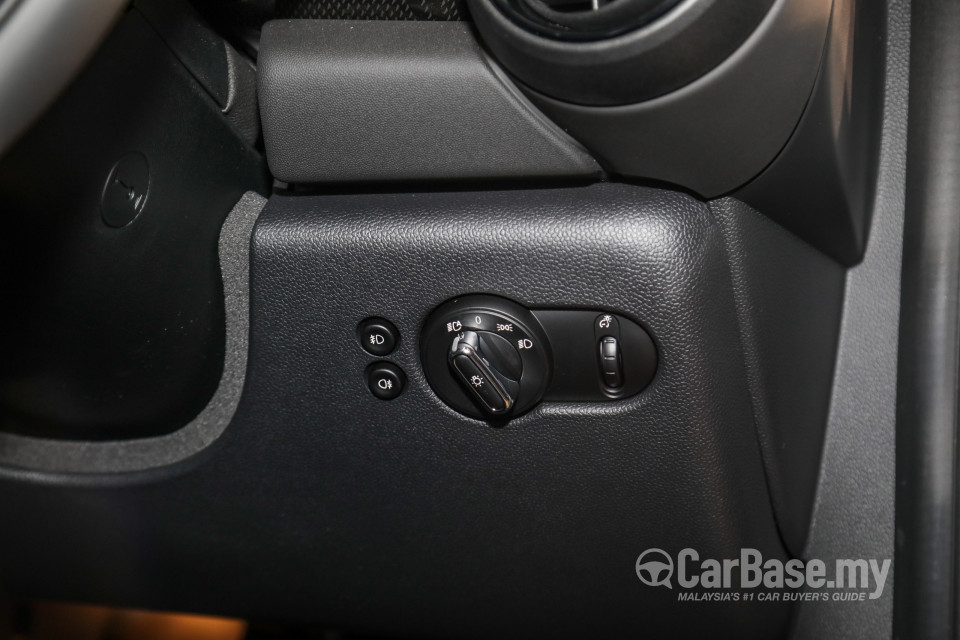 MINI Electric F56 LCI (2020) Interior