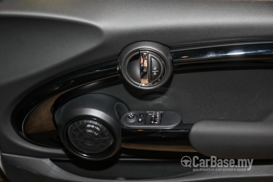 MINI Electric F56 LCI (2020) Interior