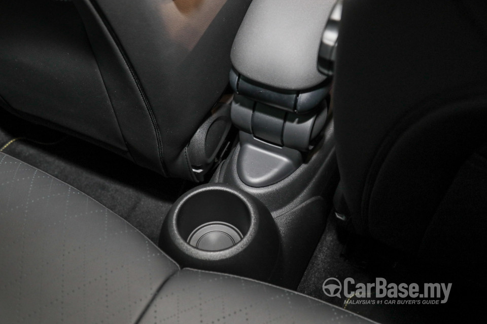 MINI Electric F56 LCI (2020) Interior