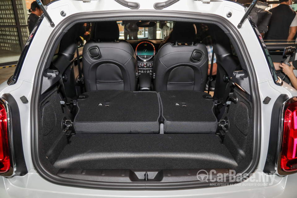 MINI Electric F56 LCI (2020) Interior