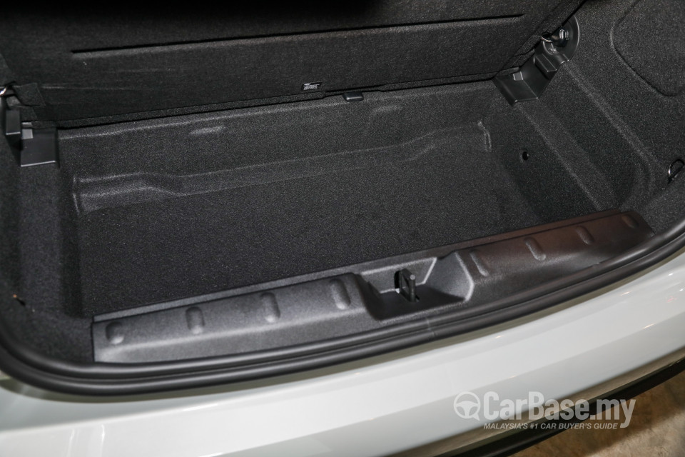 MINI Electric F56 LCI (2020) Interior