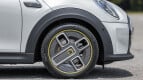 MINI Electric Exterior photo