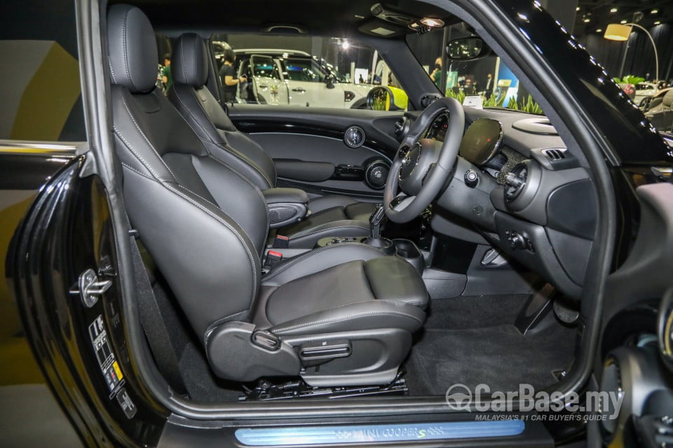 MINI Electric F56 LCI 2 (2021) Interior