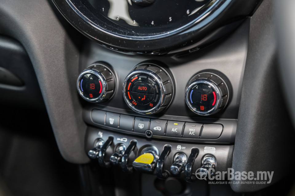 MINI Electric F56 LCI 2 (2021) Interior