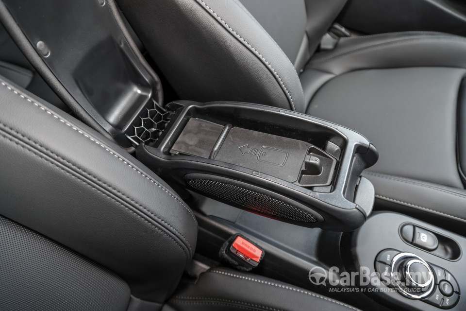 MINI Electric F56 LCI 2 (2021) Interior