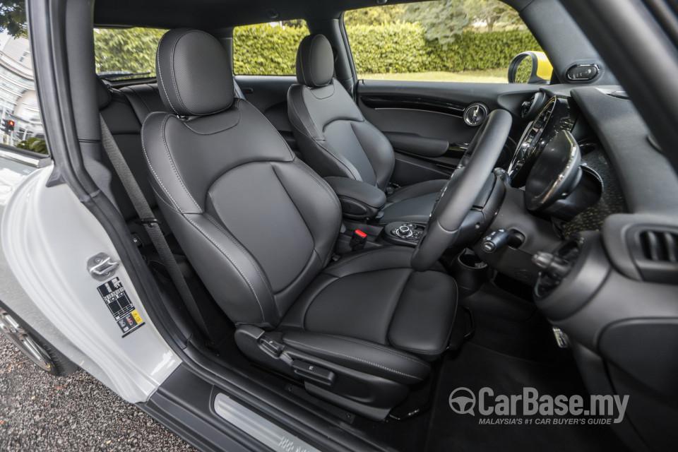 MINI Electric F56 LCI 2 (2021) Interior