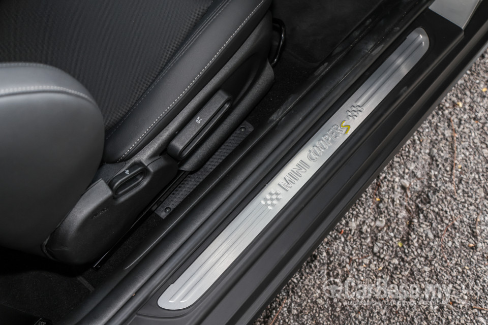 MINI Electric F56 LCI 2 (2021) Interior