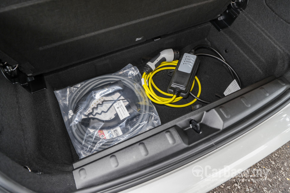 MINI Electric F56 LCI 2 (2021) Interior