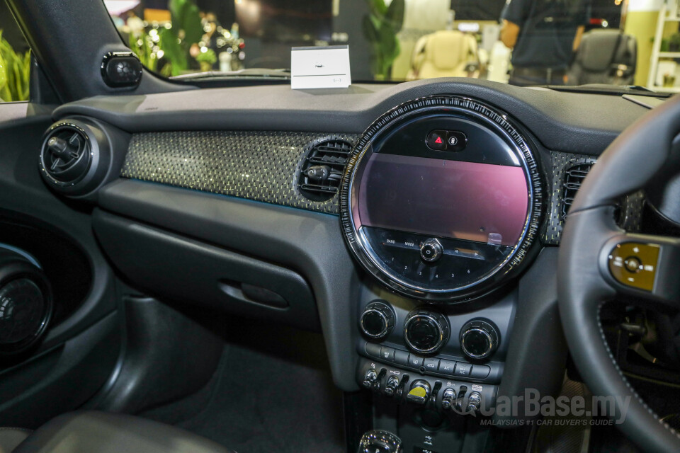 MINI Electric F56 LCI 2 (2021) Interior