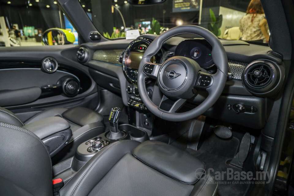 MINI Electric F56 LCI 2 (2021) Interior