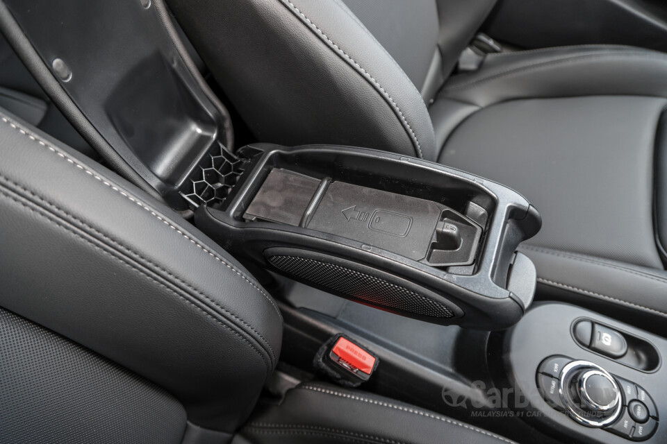 MINI Electric F56 LCI 2 (2021) Interior