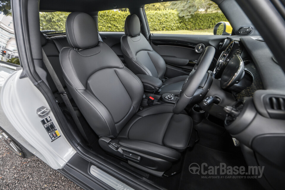 MINI Electric F56 LCI 2 (2021) Interior