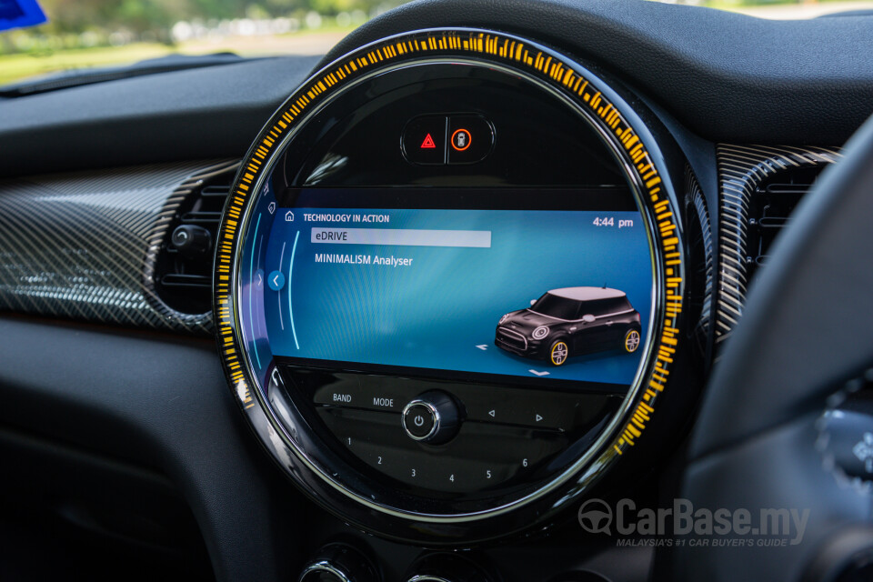 MINI Electric F56 LCI 2 (2021) Interior