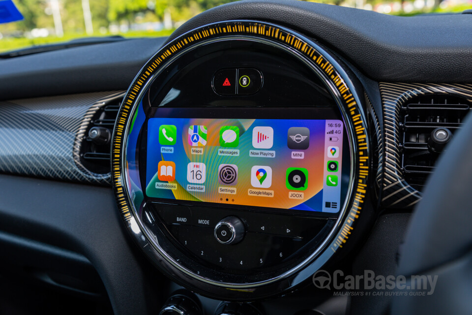 MINI Electric F56 LCI 2 (2021) Interior