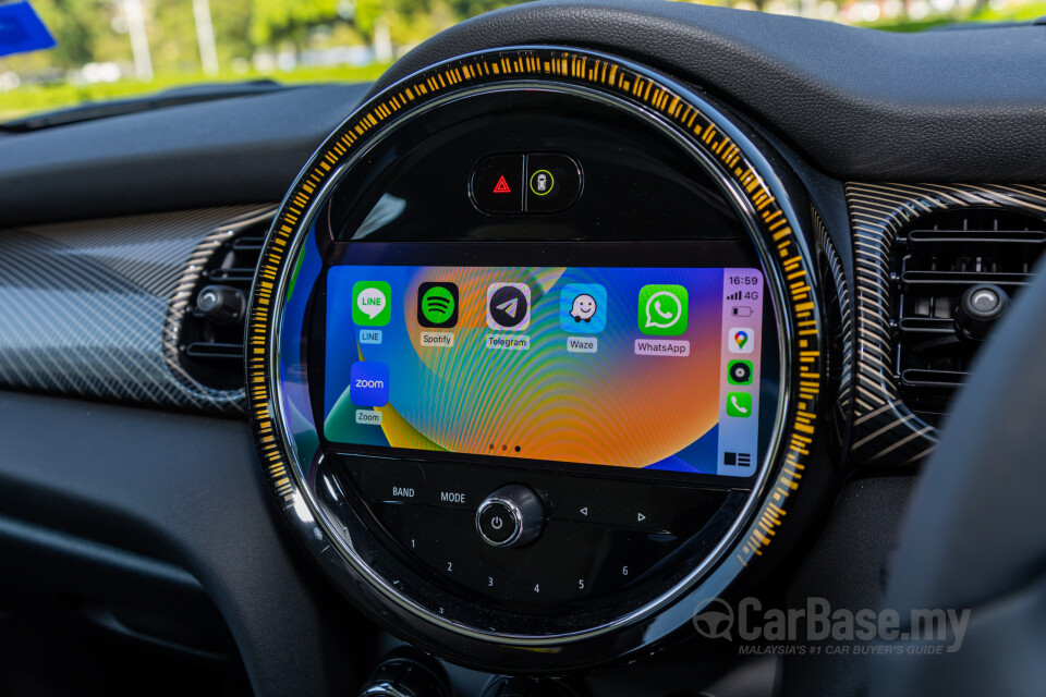 MINI Electric F56 LCI 2 (2021) Interior