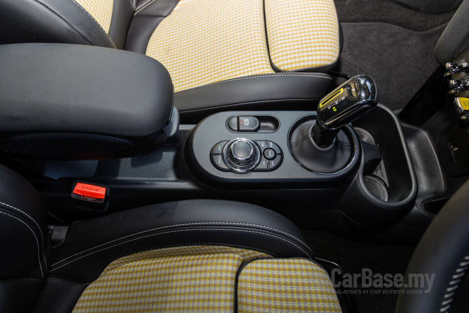 MINI Electric F56 LCI 2 (2021) Interior