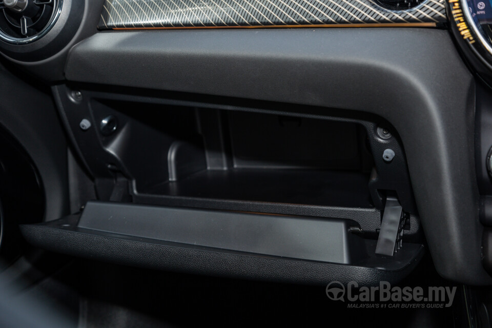 MINI Electric F56 LCI 2 (2021) Interior