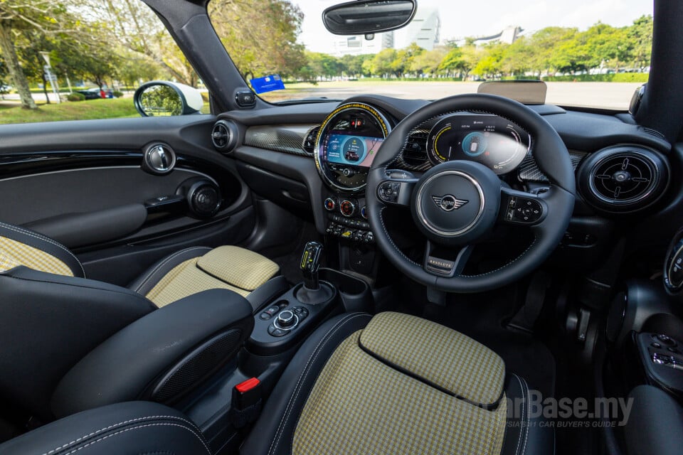 MINI Electric F56 LCI 2 (2021) Interior
