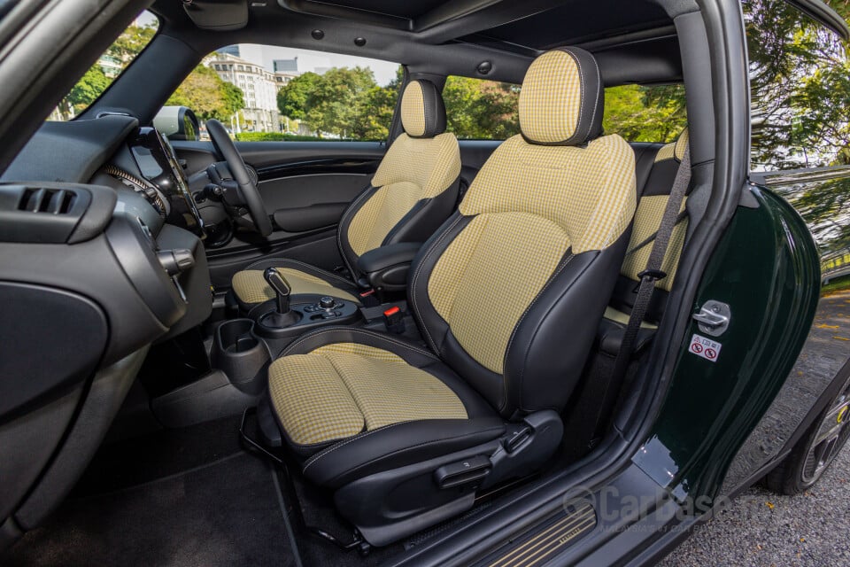 MINI Electric F56 LCI 2 (2021) Interior