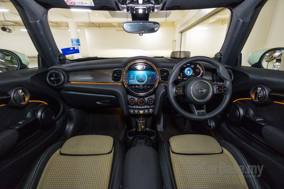 MINI Electric F56 LCI 2 (2021) Interior