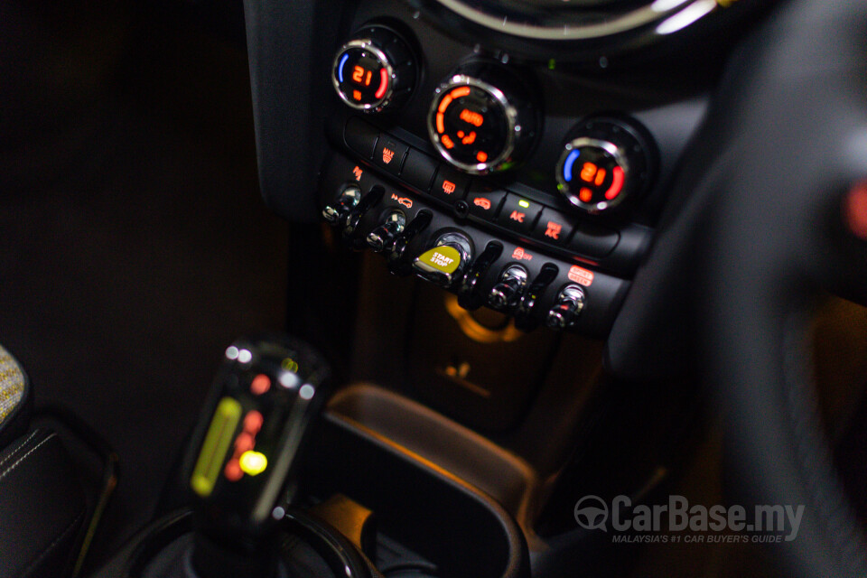 MINI Electric F56 LCI 2 (2021) Interior