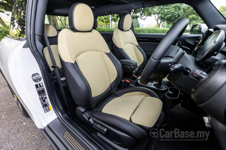 MINI Electric F56 LCI 2 (2021) Interior