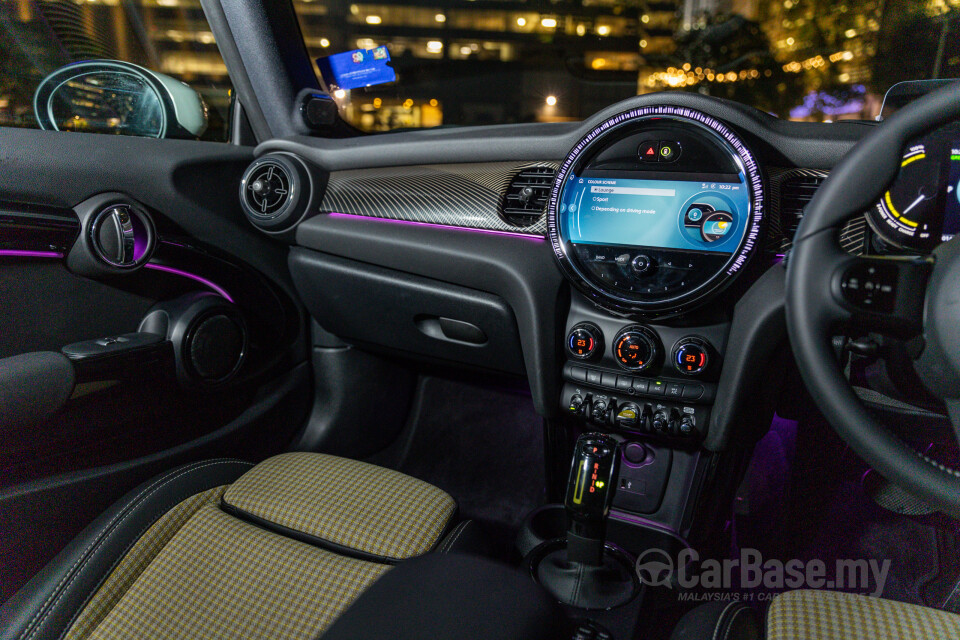 MINI Electric F56 LCI 2 (2021) Interior
