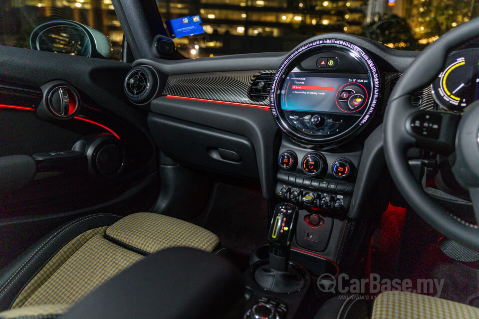 MINI Electric F56 LCI 2 (2021) Interior