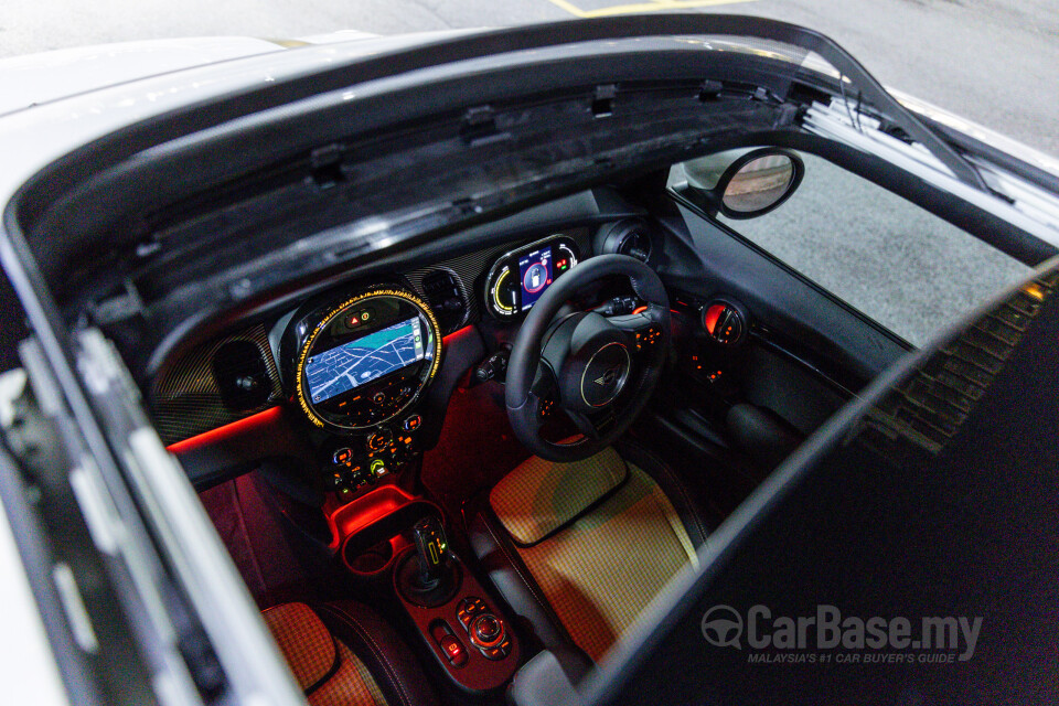 MINI Electric F56 LCI 2 (2021) Interior
