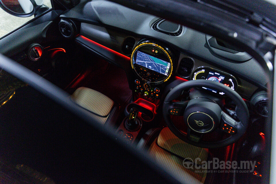 MINI Electric F56 LCI 2 (2021) Interior