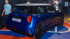 MINI Electric Exterior photo