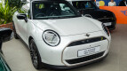 MINI Electric Exterior photo
