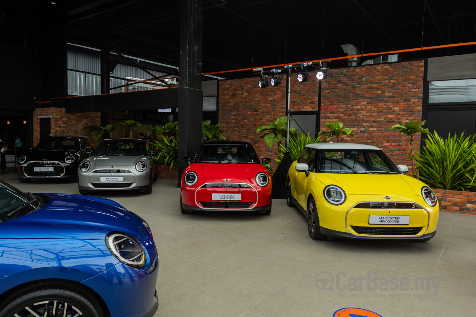 MINI Electric J01 (2024) Exterior