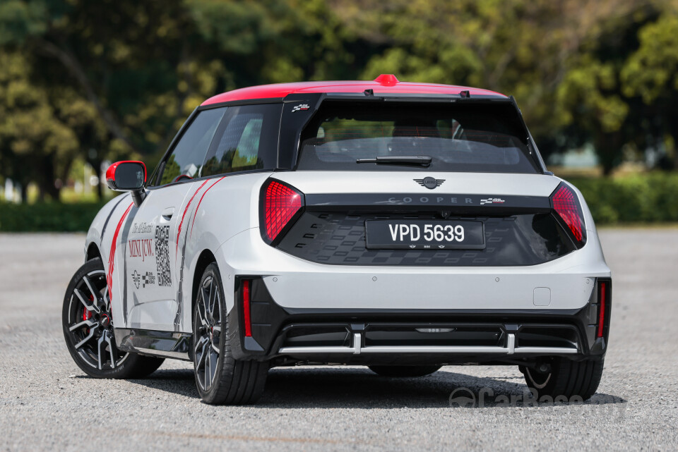 MINI Electric J01 (2024) Exterior