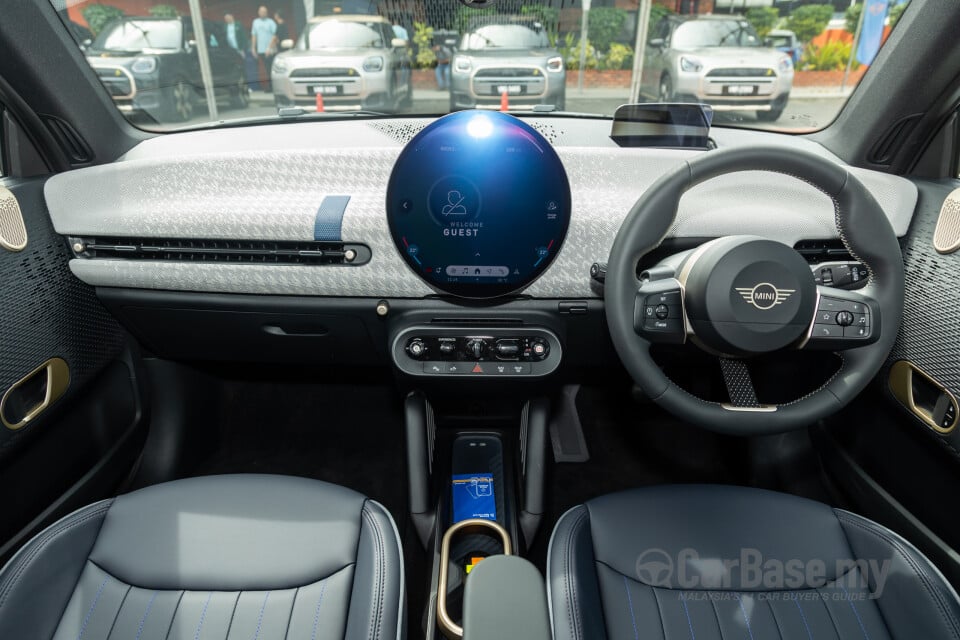 MINI Electric J01 (2024) Interior