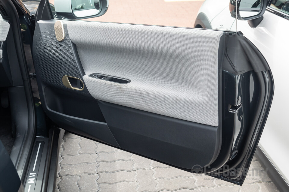 MINI Electric J01 (2024) Interior