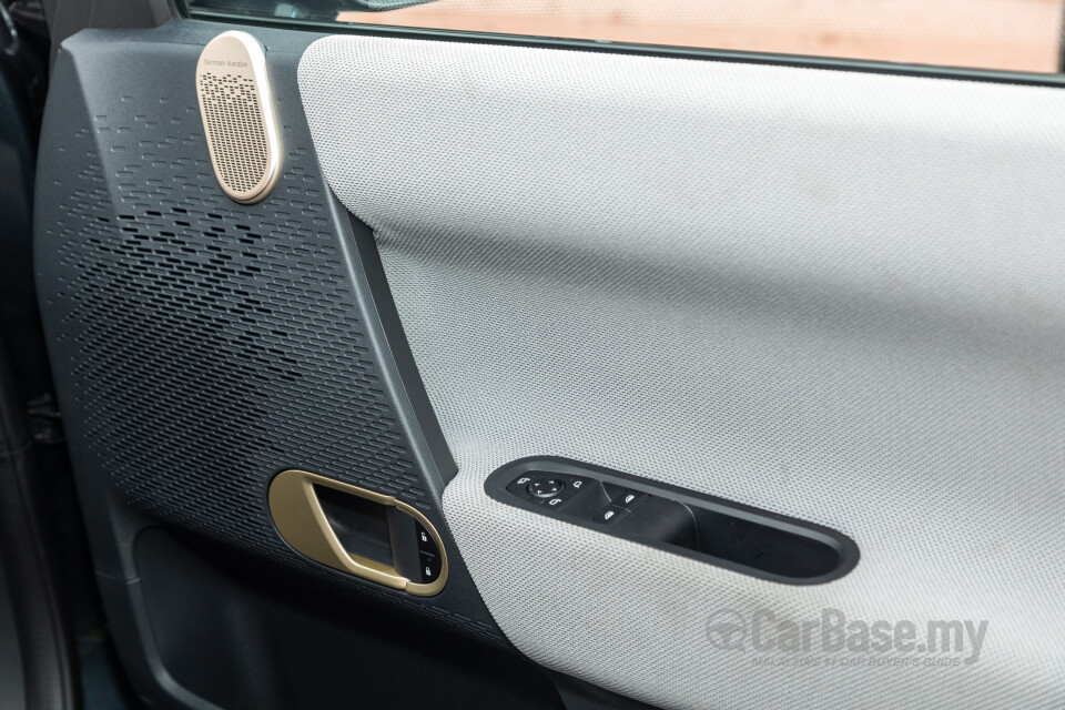 MINI Electric J01 (2024) Interior