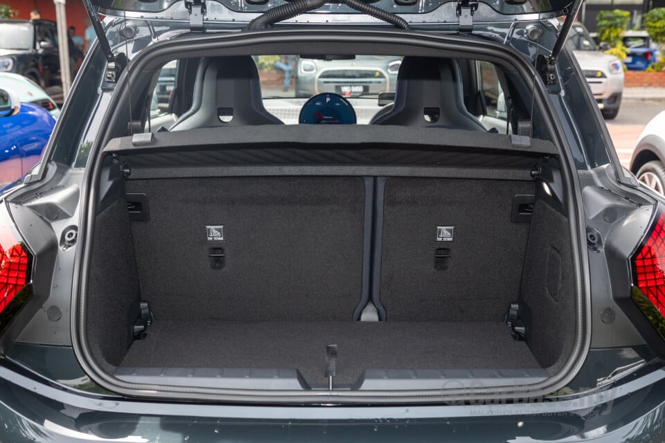 MINI Electric J01 (2024) Interior