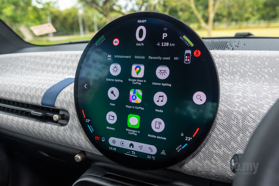 MINI Electric J01 (2024) Interior