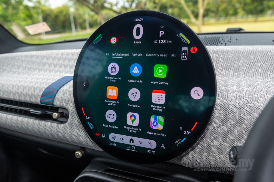 MINI Electric J01 (2024) Interior