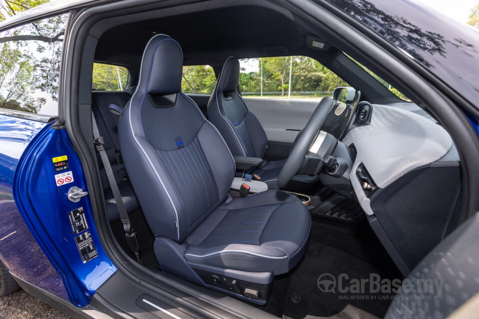 MINI Electric J01 (2024) Interior