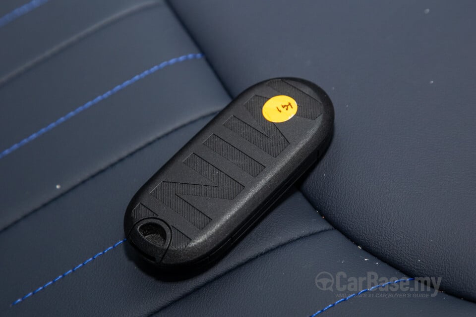 MINI Electric J01 (2024) Interior