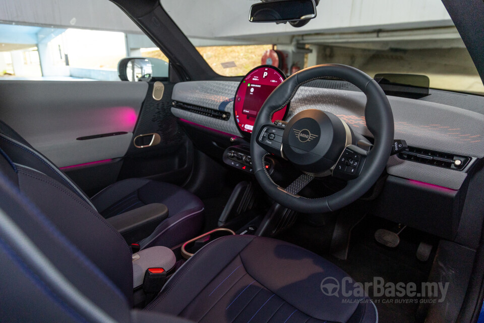 MINI Electric J01 (2024) Interior